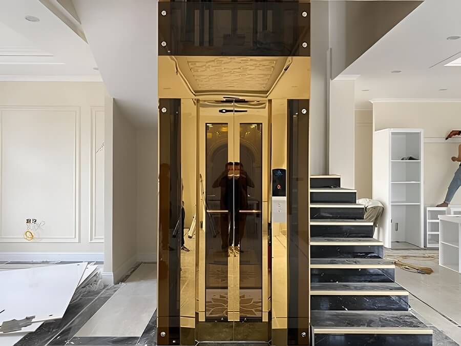 Mẫu cầu thang máy mini sang trọng, thanh lịch